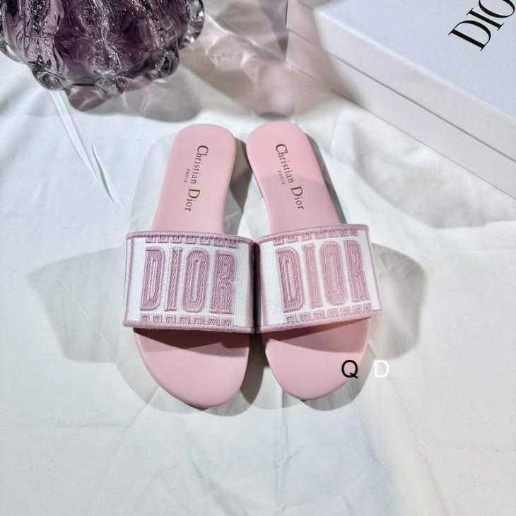 Picture of Dior Slippers _SKUDiorsz35-40GDT04022901